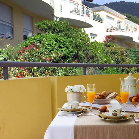 Grace & Breakfast Beausoleil