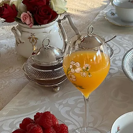 Grace & Breakfast Beausoleil